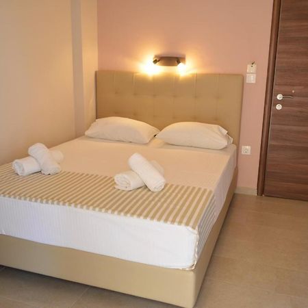 Giannas House Aparthotel Sarti Ngoại thất bức ảnh