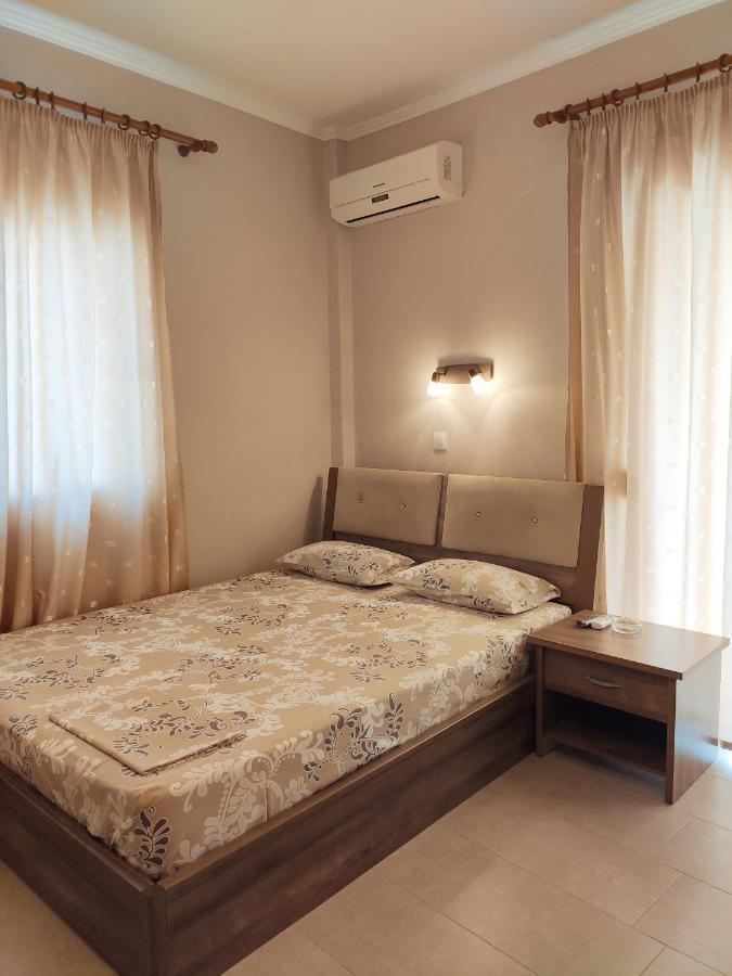 Giannas House Aparthotel Sarti Ngoại thất bức ảnh