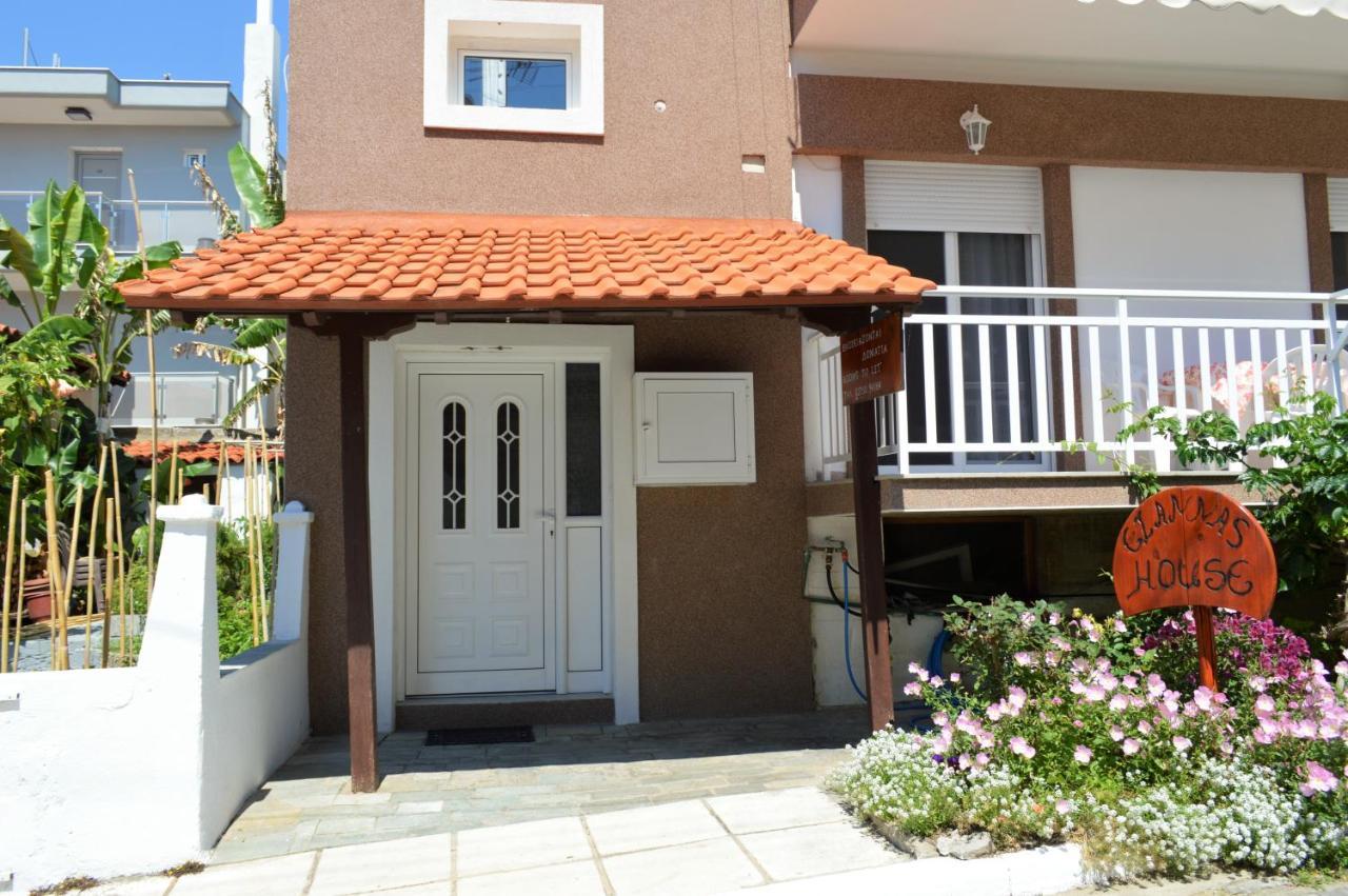 Giannas House Aparthotel Sarti Ngoại thất bức ảnh