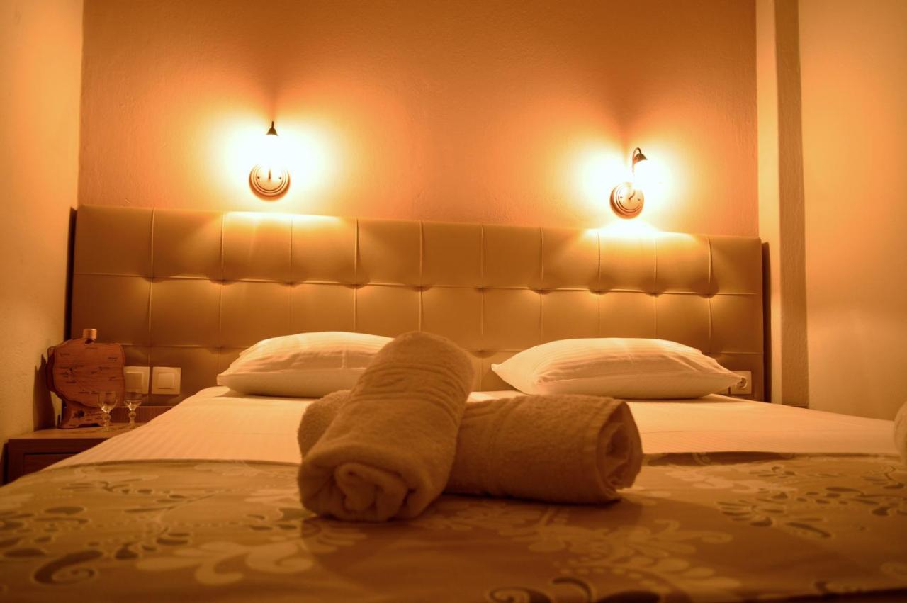 Giannas House Aparthotel Sarti Ngoại thất bức ảnh