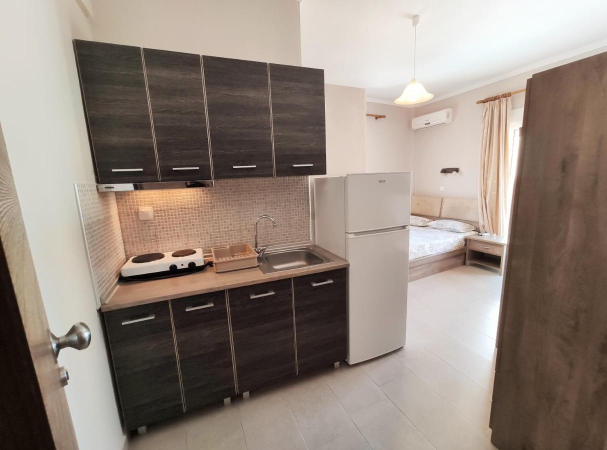 Giannas House Aparthotel Sarti Ngoại thất bức ảnh