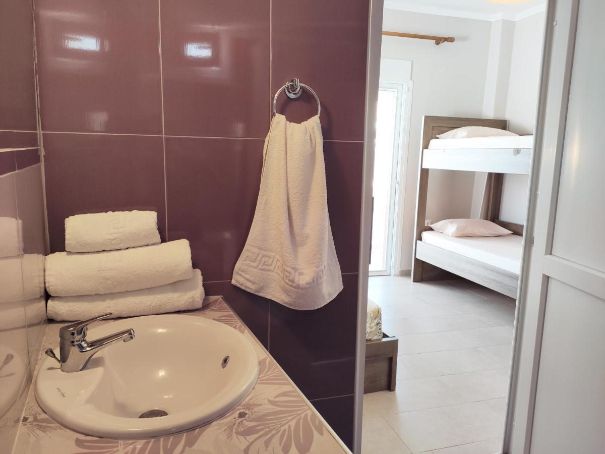 Giannas House Aparthotel Sarti Ngoại thất bức ảnh