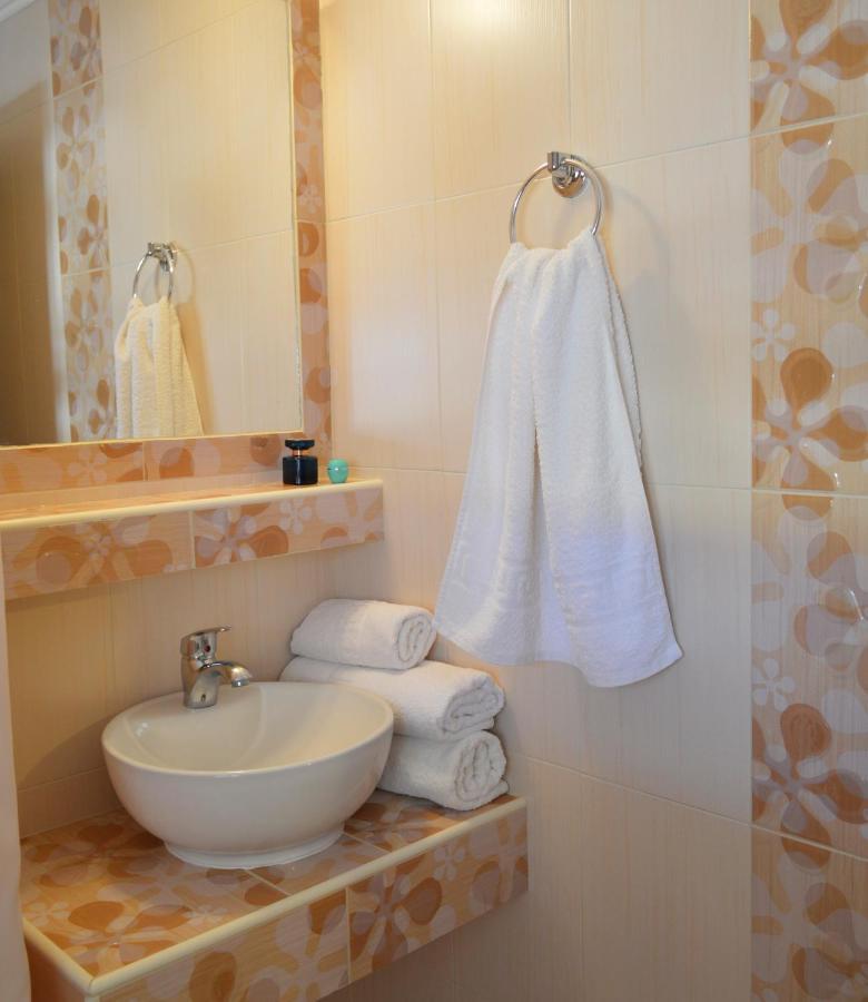 Giannas House Aparthotel Sarti Ngoại thất bức ảnh
