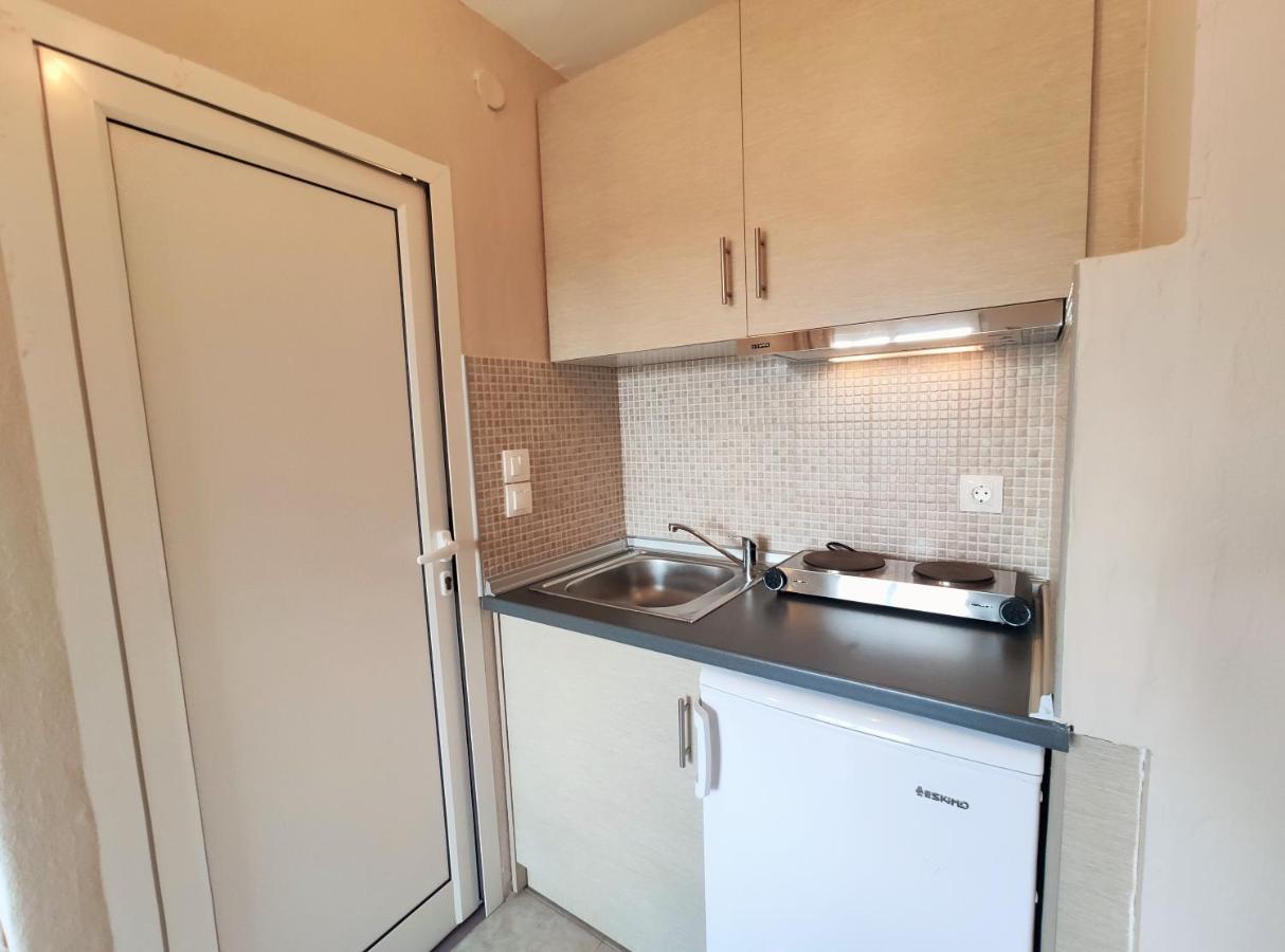 Giannas House Aparthotel Sarti Ngoại thất bức ảnh